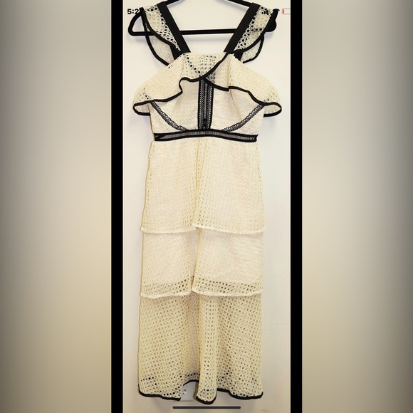 Self-Portrait Cream &Black Guipure Lace Sleeveless Midi Dress - Picture 2 of 16